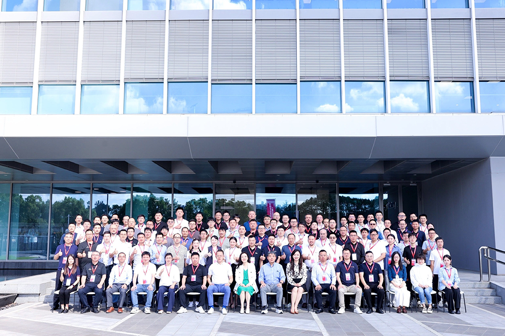 喜讯速递!领志科技获 ABB 机器人官方认证，实力再获权威认可